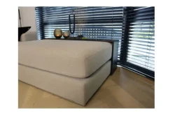 Rechte Banken-Be Inspired Bank Napels