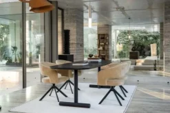 Eetkamerstoelen-SitSmart Eetkamerstoel Be Handsome Sand Ekoda