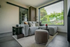 Online Lounge bank Larissa Loungebanken