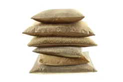 Sierkussens-Claudi Sierkussen Dark Gold Paulina |